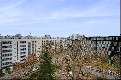 Apartment with impressive views over the rooftops of Dusseldorf