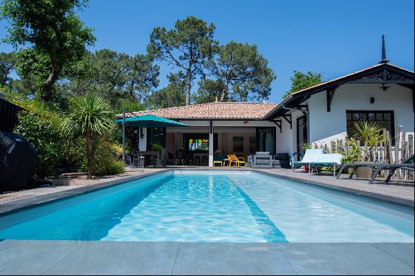 SUMPTUOUS VILLA - SWIMMING POOL - BEACH AND SHOPS ON FOOT