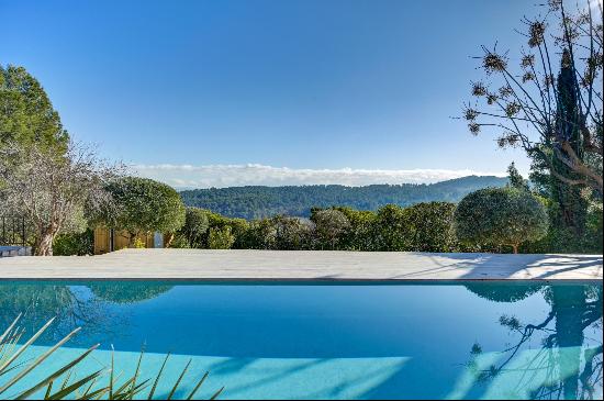 House of 290 sqm with a view near Aix-en-Provence.