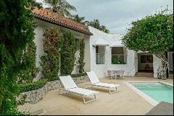 Modern Villa in Vivero, 5 bedrooms, 5 minutes to Minita's , Casa de Campo