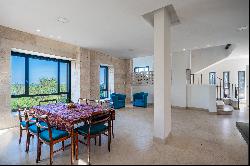 Sea Front 4-Story House in Jaffa