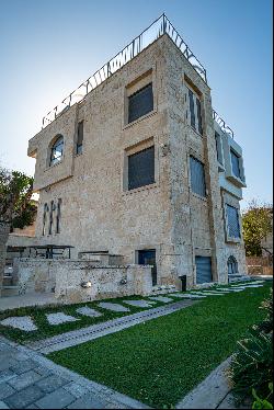 Sea Front 4-Story House in Jaffa