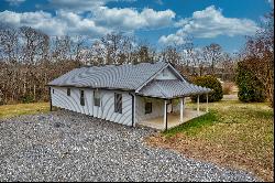Charming Cottage Located Just A Half Mile From Downtown Blue Ridge