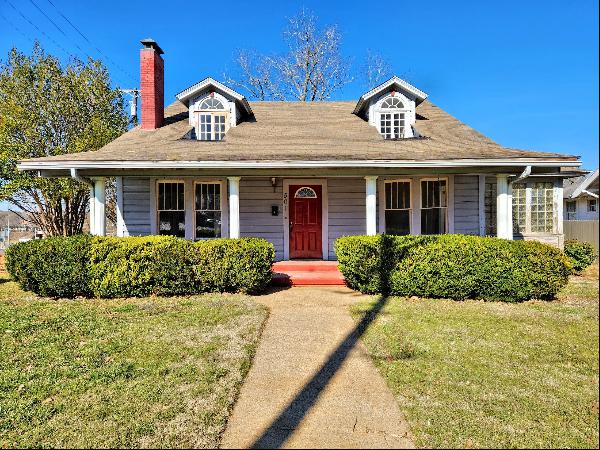 1928 HOME FOR SALE IN HISTORIC PALESTINE TX
