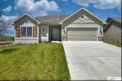 9720 S 103 Street, Papillion NE 68046