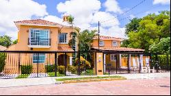 3279 - House for Sale Cancun Downtown SM 17, Cancun 77500