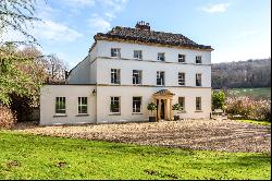 Minchinhampton, Stroud, Gloucestershire, GL6 9AJ