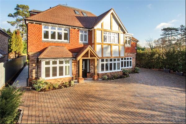 Seal Hollow Road, Sevenoaks, Kent, TN13 3SH