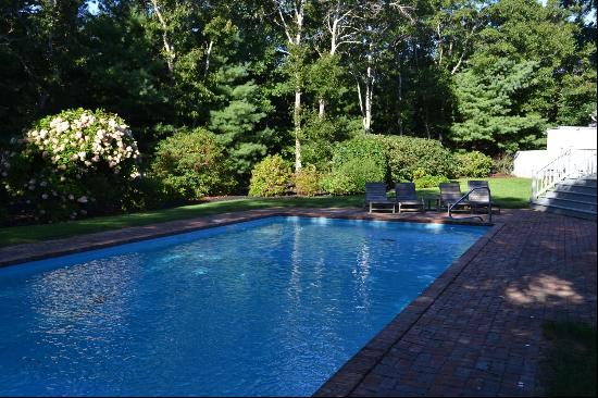 4 Coultes Way, East Hampton, NY, 11937, USA