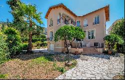 Nice Le Port - Epoque villa in secure domain