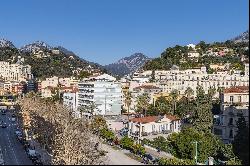 3-room apartment in the city centre of Menton, a short stroll from the seafront.