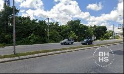 5609 - Land for Sale on Luis Donaldo Colosio Highway Cancun Down, Cancún 77500