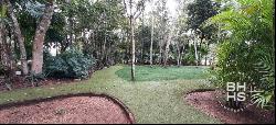 5584 - Land lot for sale in Paseo de la Selva S.M. 325 Macunis L, Cancún 77500