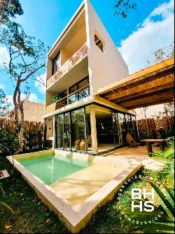 6020 - Villa for Presale with 2 bedrooms in Tulum overlooking th, Tulum 77760