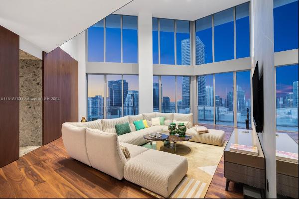 Welcome to the epitome of luxury living in the heart of Brickell.This fully remodeled 2-st