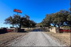 401 US HWY 84 Highway, Santa Anna TX 76878