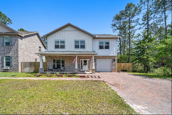 Custom Brick Home With Garage And Separate In-Law Suite Near Bay