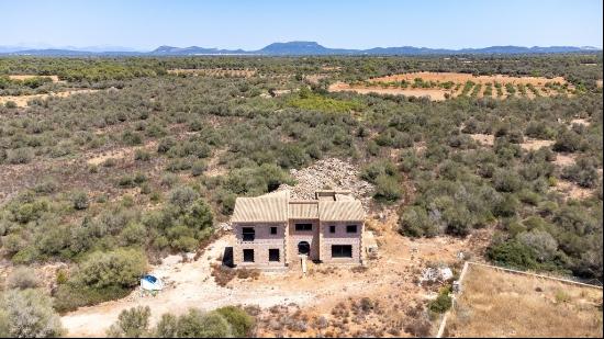 Huge country estate for sale, house under construction, Llucmajo, Llucmajor 07620