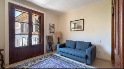 Spacious apartment with posibility of parking for sale in Sant N, Palma de Mallorca 07001