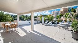 Elegant and exclusive penthouse with sea views for sale in San A, Palma de Mallorca 07002