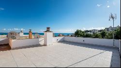 Elegant and exclusive penthouse with sea views for sale in San A, Palma de Mallorca 07002