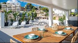 Elegant and exclusive penthouse with sea views for sale in San A, Palma de Mallorca 07002