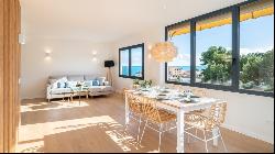 Elegant and exclusive penthouse with sea views for sale in San A, Palma de Mallorca 07002