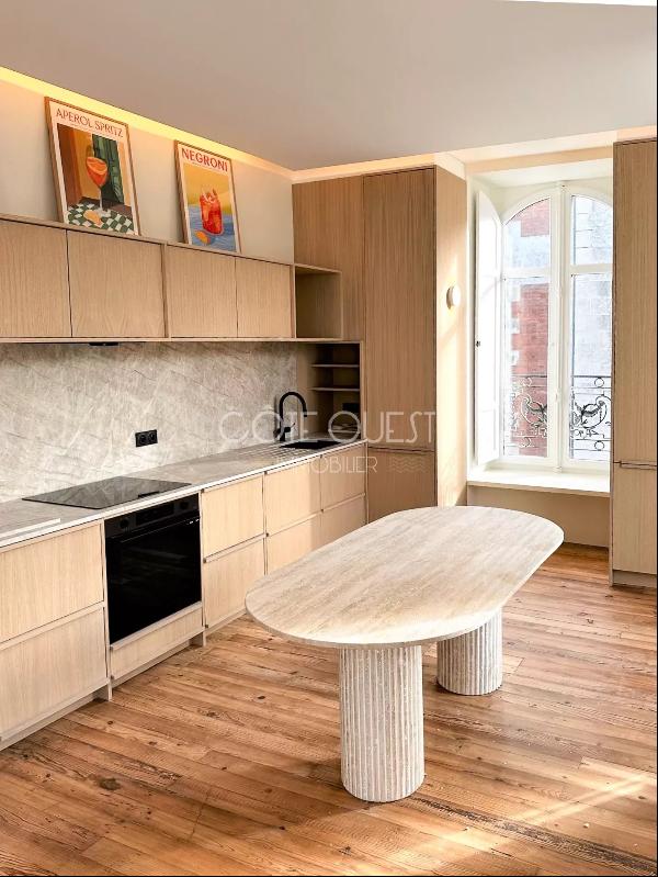 BIARRITZ CENTRE AN ENTIRELY RENOVATED 3-ROOM APARTMENT