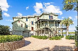 One-Of-A-Kind Bayfront Home With 200-Ft. Dock And Boat House