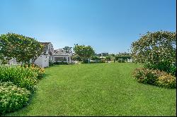 Murray Compound Next To Ocean Beach