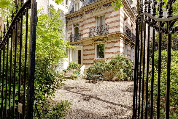 Neuilly-sur-Seine - A peaceful 7-room property