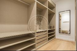 221 sqm luxury flat for sale in Sol, Madrid, Madrid 28028