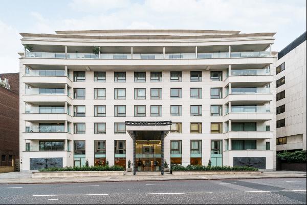 Stunning two-bedroom lateral apartment in St John's Wood