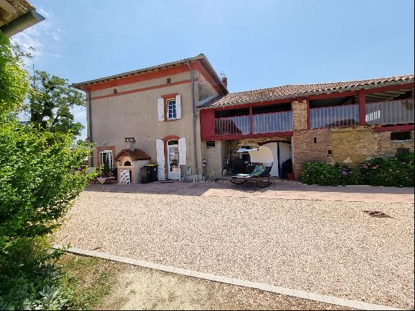 Stone house and outbuildings for sale 5mns from Verfeil