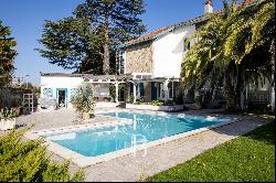 BAYONNE, CHARMING HOUSE WITH SWIMMING POOL