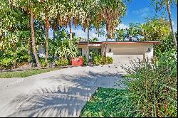 9451 E Calusa Club Dr, Miami, FL