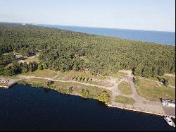 Private house building land in Jurmala