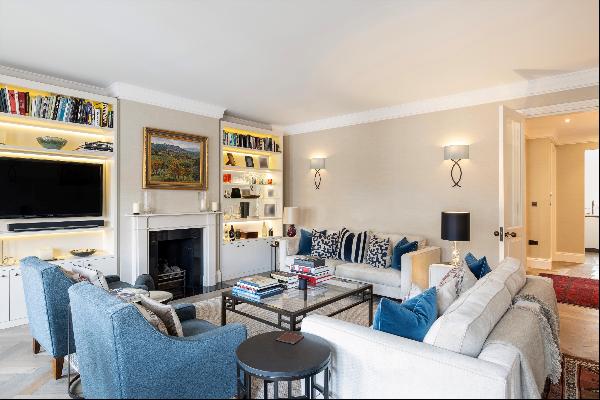 A superb two bedroom flat for sale near Sloane Square, SW3