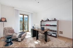 Luxury apartment in Jumeirah Bay Island