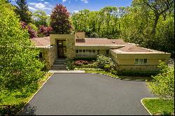 8 Rolling Hill Road, Old Westbury, NY, 11568