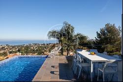 Modern Villa in Denia, Montgo area - Panoramic Sea Views and Ser, Denia 03700