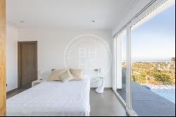 Modern Villa in Denia, Montgó area - Panoramic Sea Views and Ser, Dénia 03700