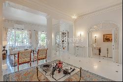 Exclusive Liberty style villa with private garden