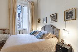 Old town of Nice : Mediterranean elegance in this 3-room flat