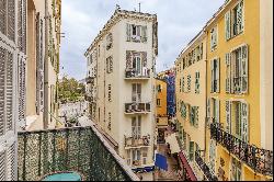 Old town of Nice : Mediterranean elegance in this 3-room flat