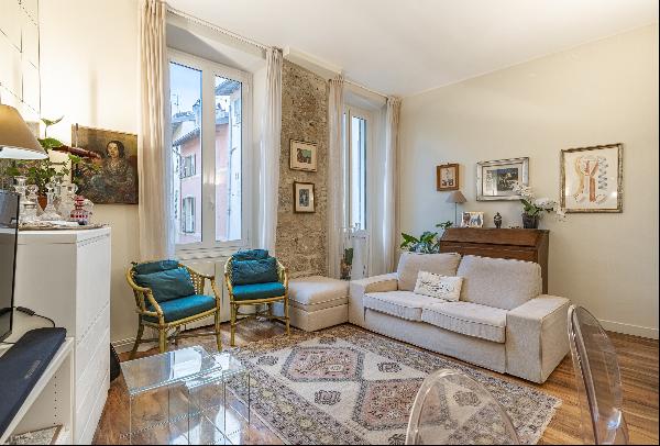 Old town of Nice : Mediterranean elegance in this 3-room flat