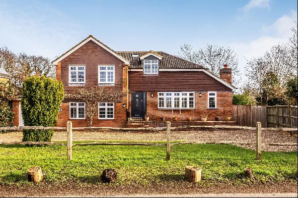 Spacious four bedroom detached property for sale in West Horsley.