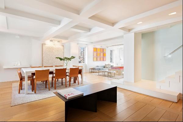 Sun-flooded duplex in mint condition on Park block. Featured in Elle D cor, Residence 9/10