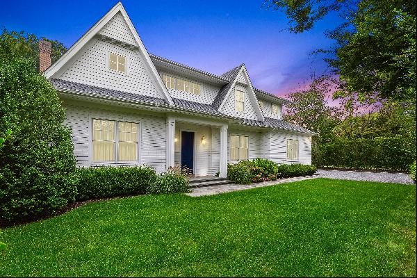 Traditional custom new construction estate in Southampton Village tucked into a peaceful c