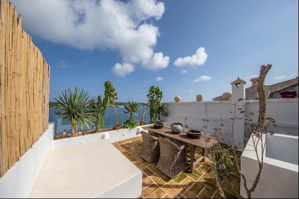 Spectacular three-storey house on the seafront